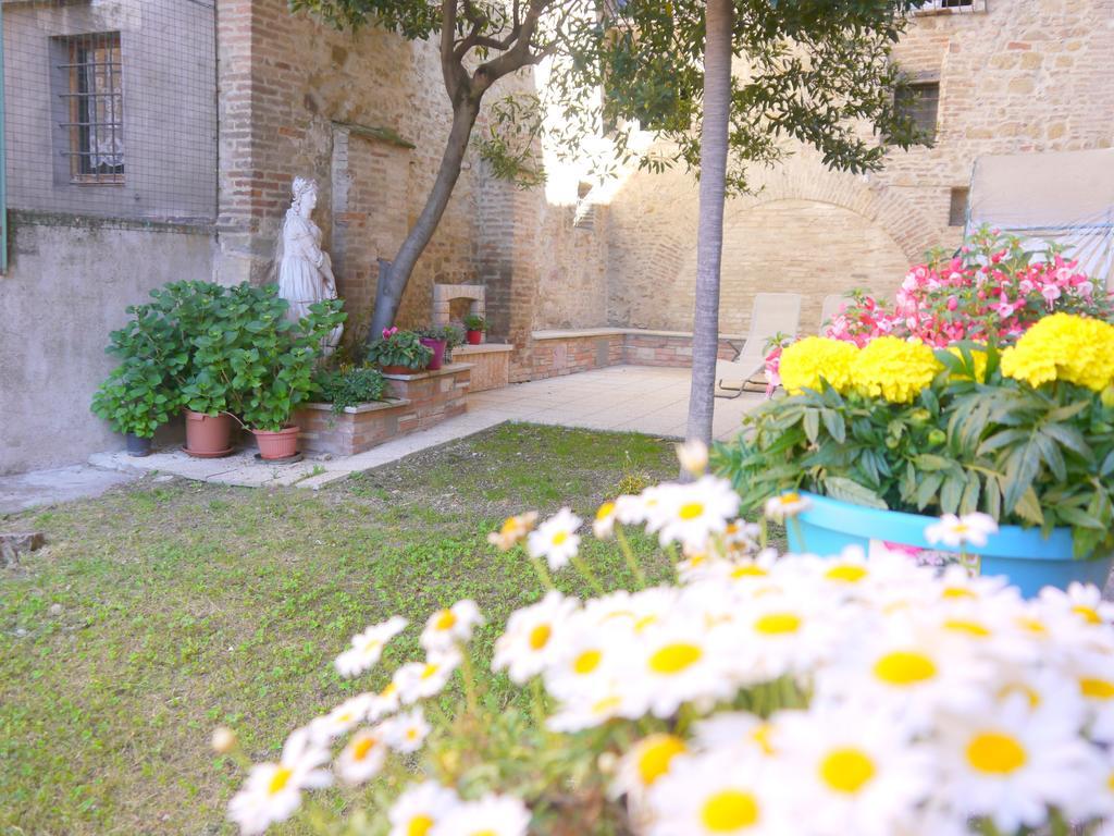 Break And Bed Bed & Breakfast Perugia Ngoại thất bức ảnh