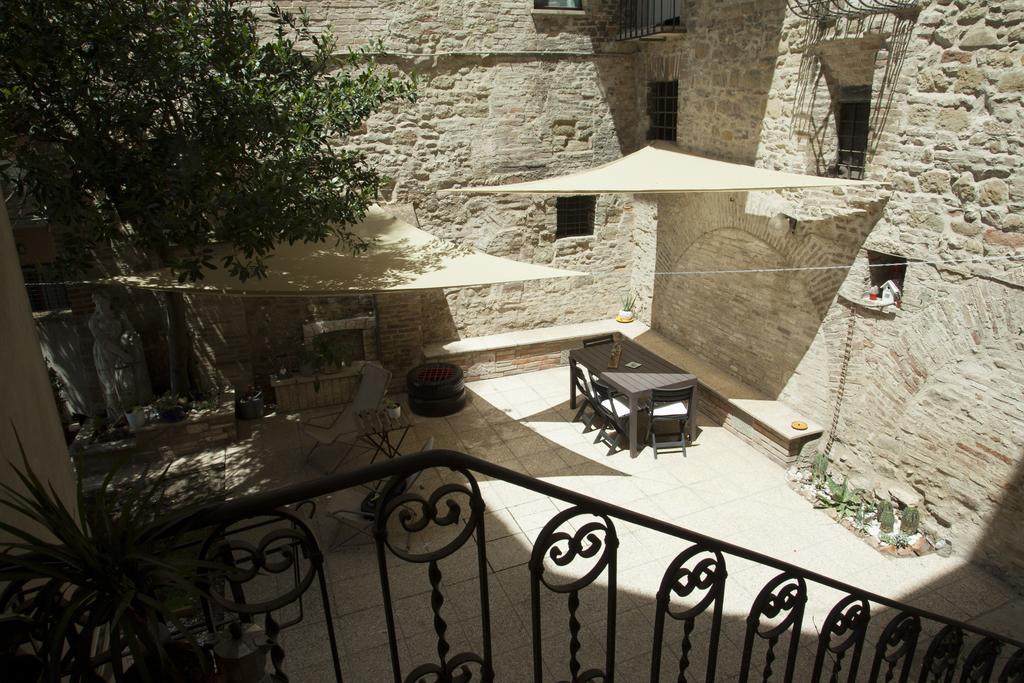 Break And Bed Bed & Breakfast Perugia Ngoại thất bức ảnh