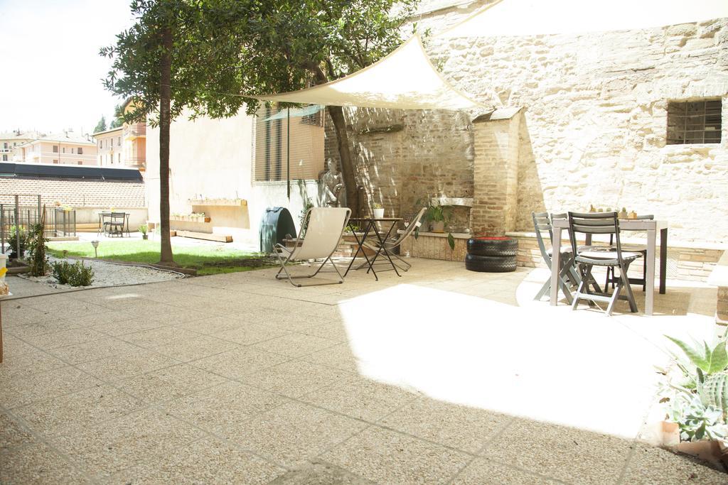 Break And Bed Bed & Breakfast Perugia Ngoại thất bức ảnh