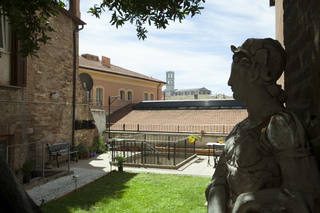 Break And Bed Bed & Breakfast Perugia Ngoại thất bức ảnh