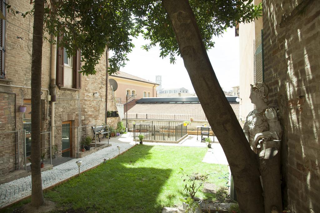 Break And Bed Bed & Breakfast Perugia Ngoại thất bức ảnh