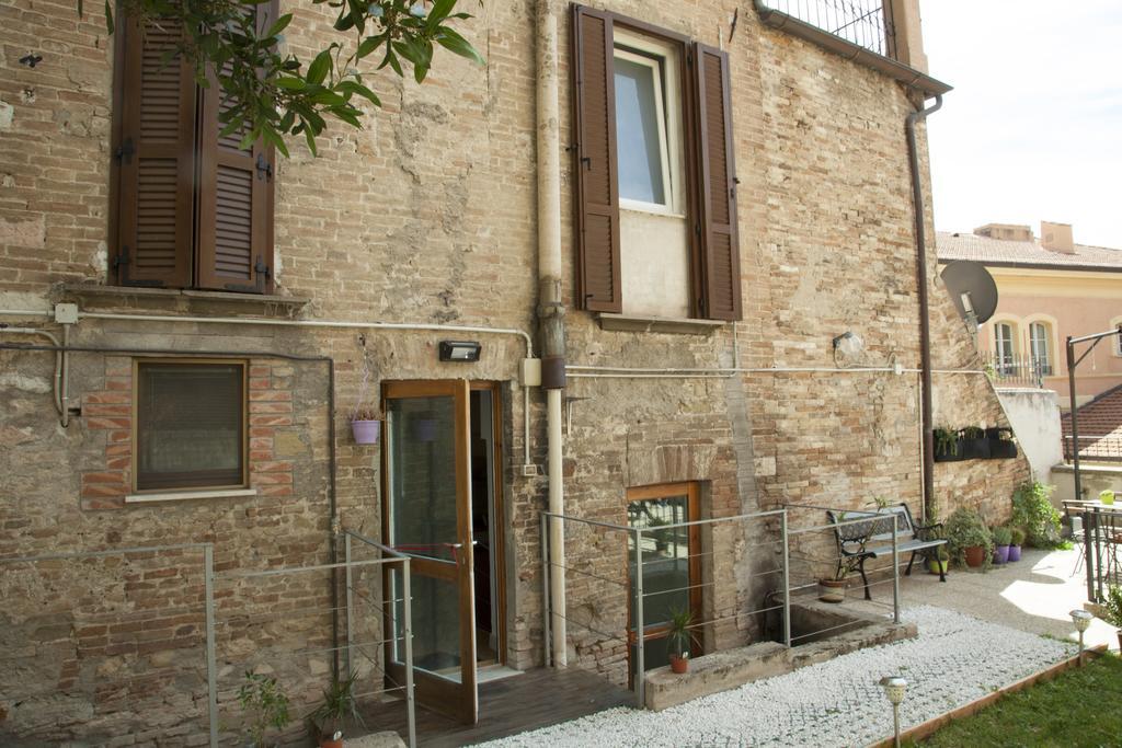 Break And Bed Bed & Breakfast Perugia Ngoại thất bức ảnh